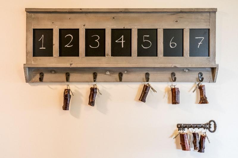 هتل Farmhouse Lodge