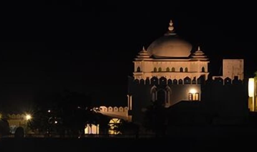 هتل Gulaab Niwaas Palace