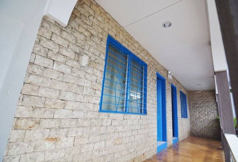 Отель Highway To H Inn   Totolan