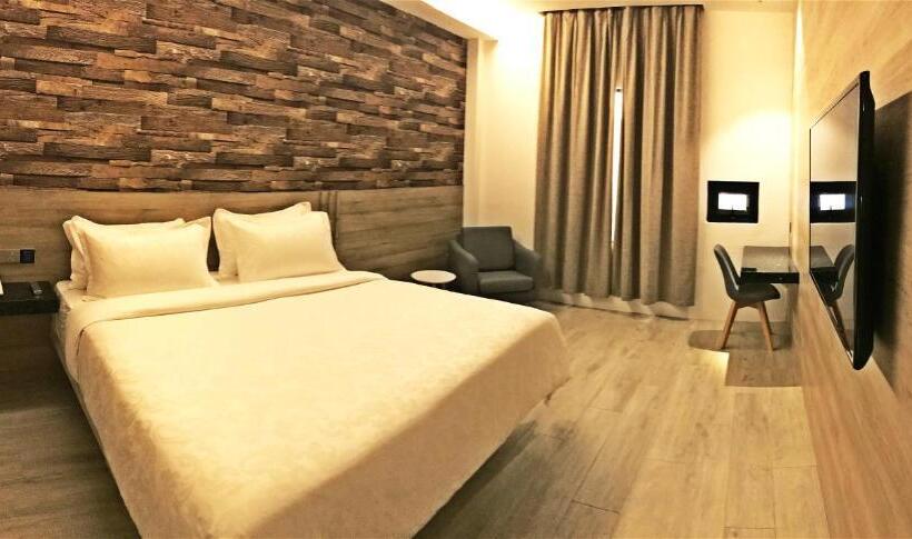 בית מלון כפרי Legend Boutique