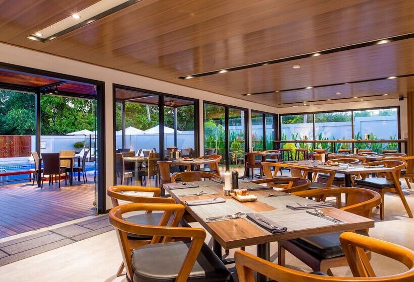 هتل Meridian Adventure Marina Club & Resort