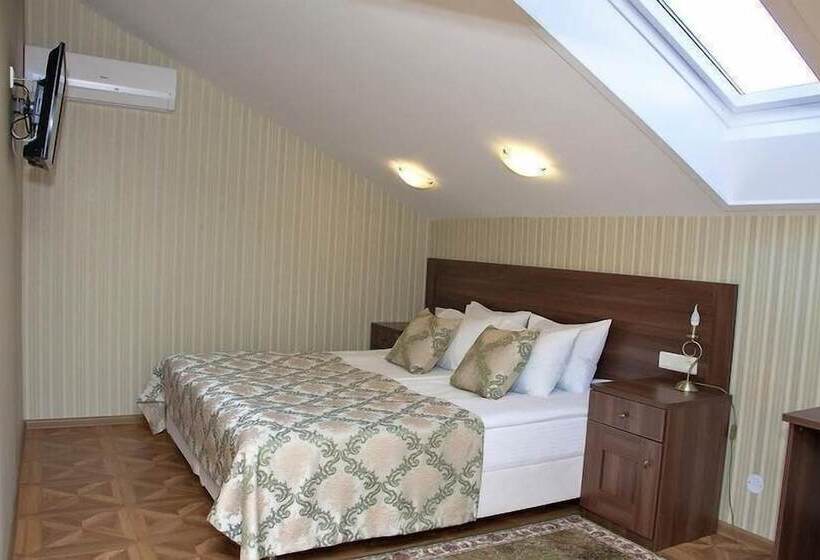 هتل Moskovskaya Zastava