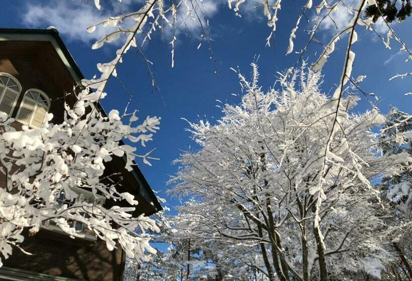 בית מלון כפרי Pension Razteca