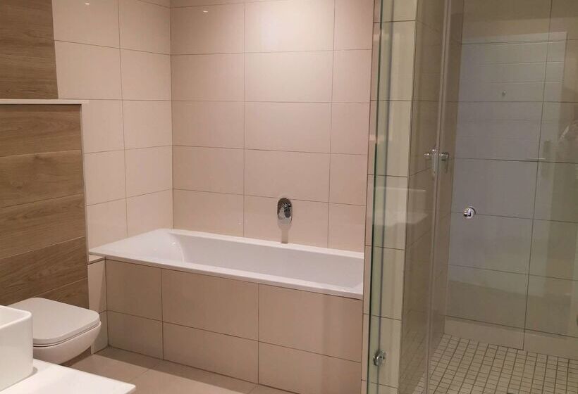 בית מלון כפרי Premier Resort Cutty Sark