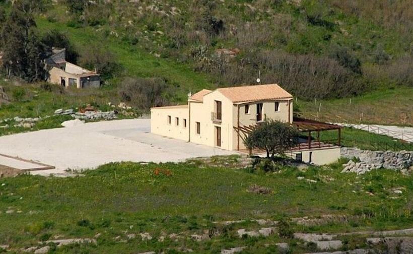 فندق ريفى Agriturismo Gessi