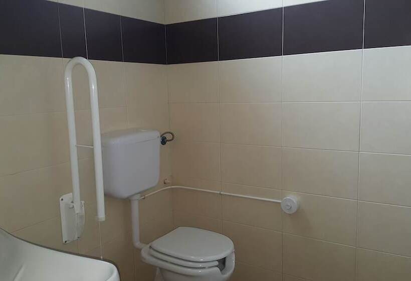 فندق ريفى Agriturismo Gessi