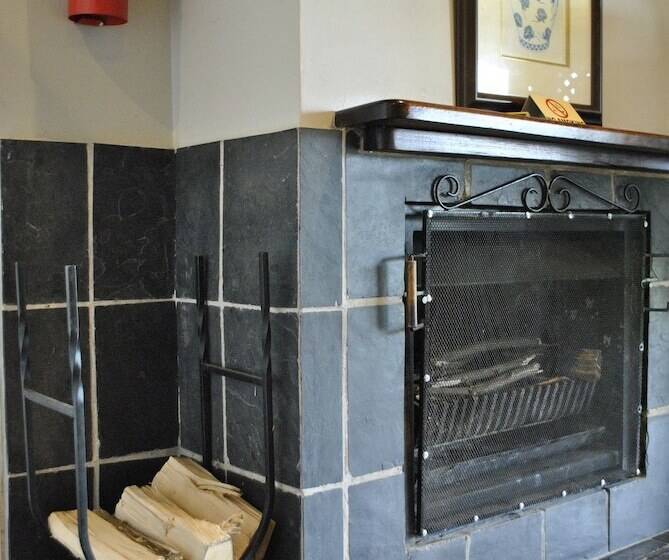 בית מלון כפרי Sani Valley Nature Lodges