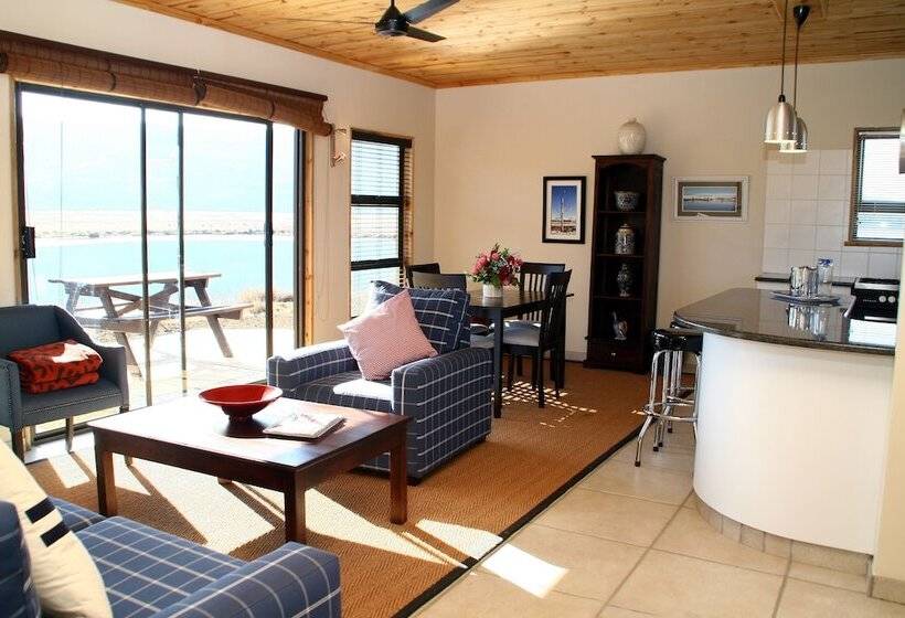 בית מלון כפרי Sani Valley Nature Lodges