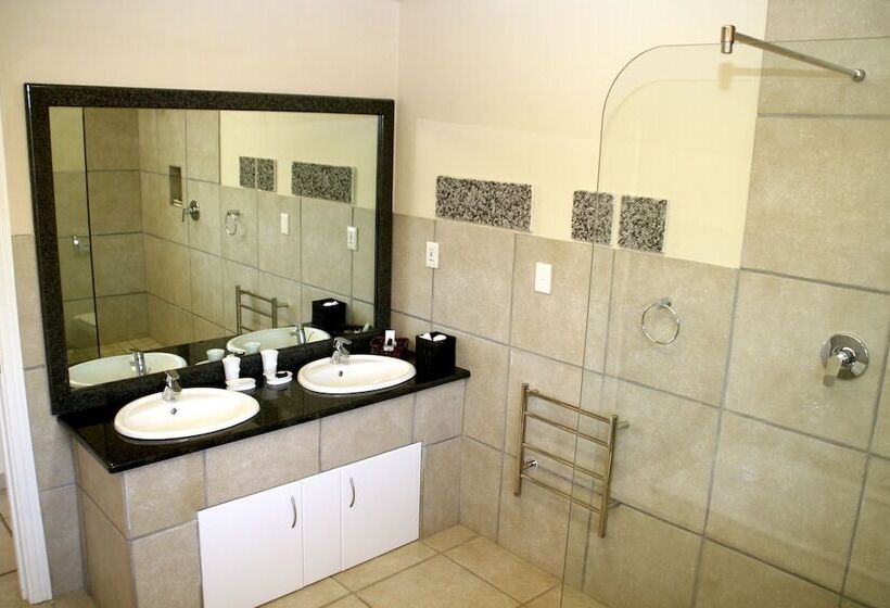 בית מלון כפרי Sani Valley Nature Lodges