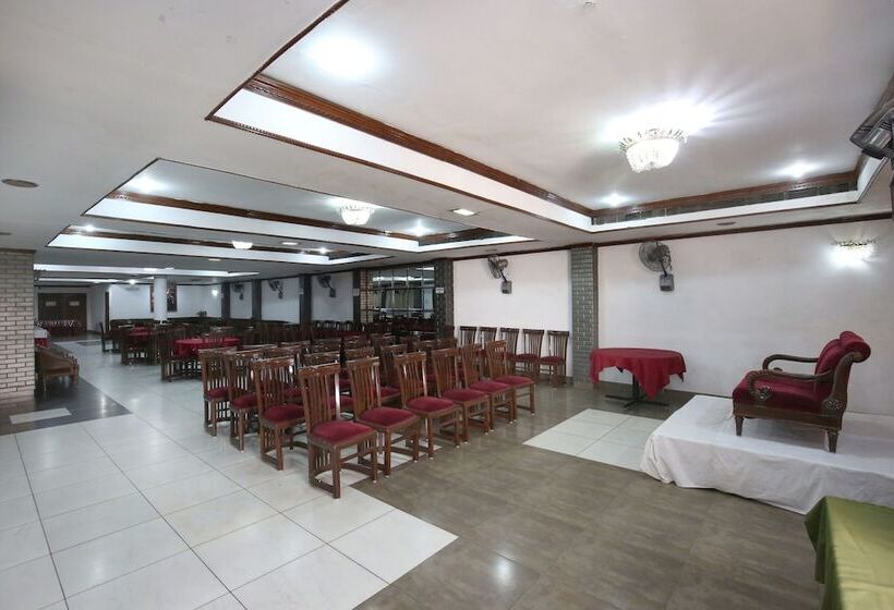 ホテル Sekhon Grand