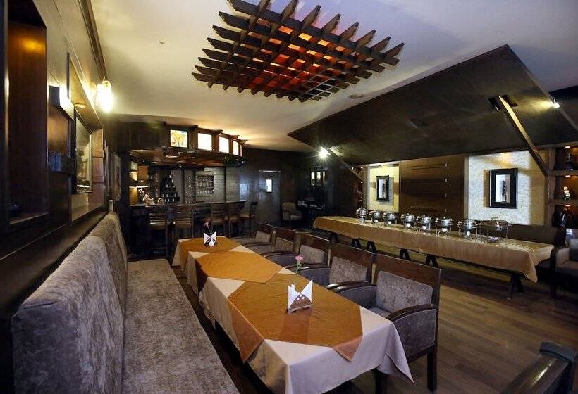 ホテル Sekhon Grand