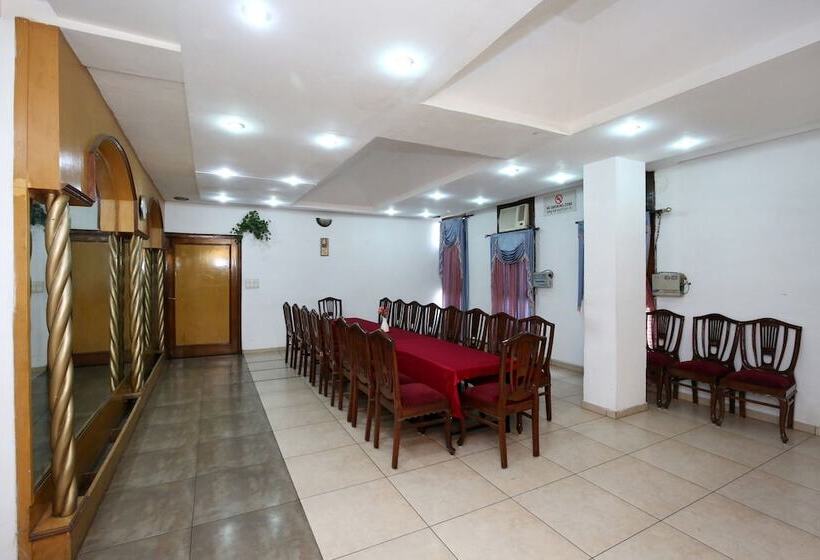 ホテル Sekhon Grand