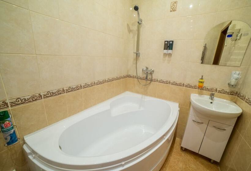 هتل Teremok Moskovskiy