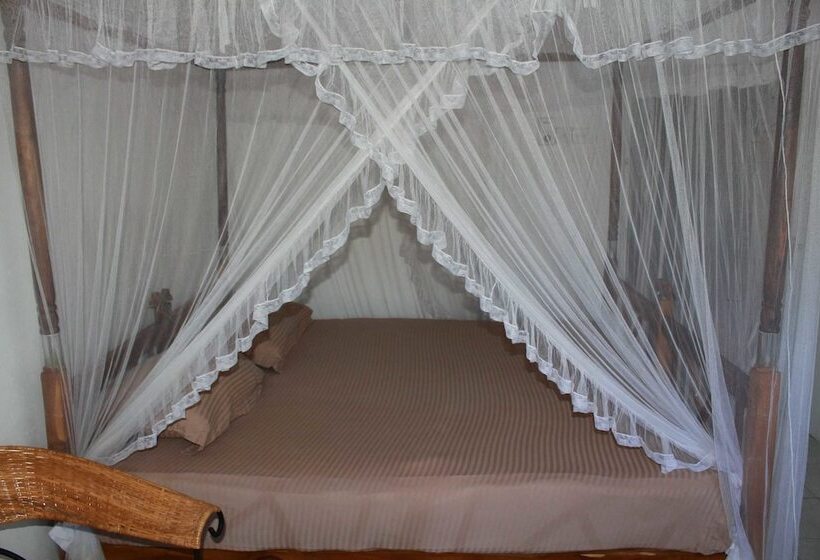 فندق Traveller's Lodge