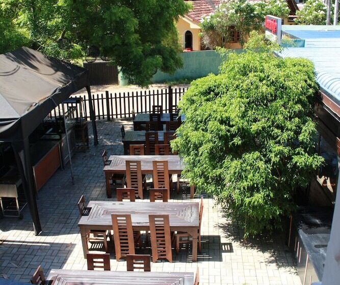 فندق Traveller's Lodge