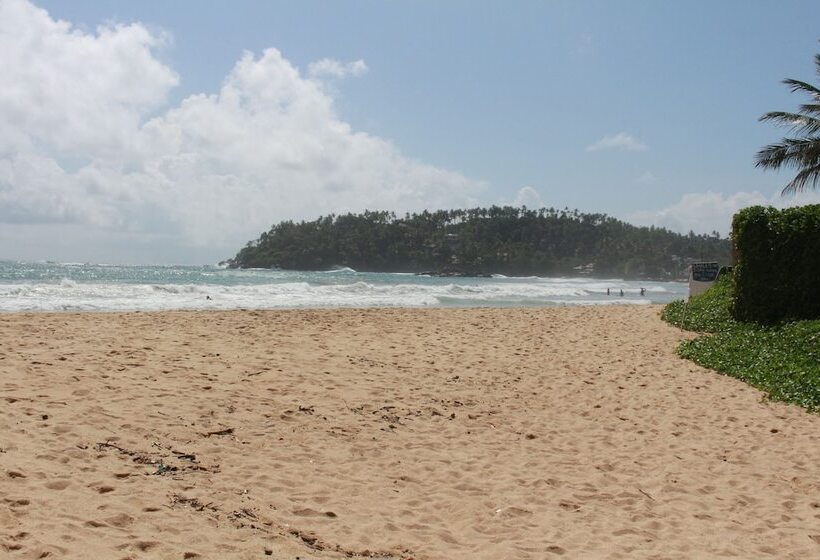 فندق Traveller's Lodge