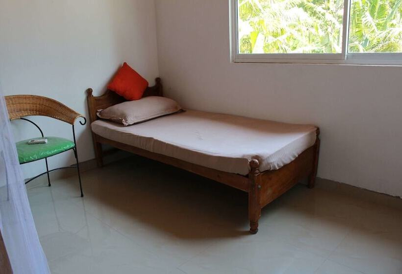 فندق Traveller's Lodge