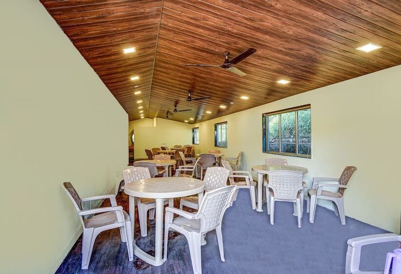 Отель Treebo Jp Cottage