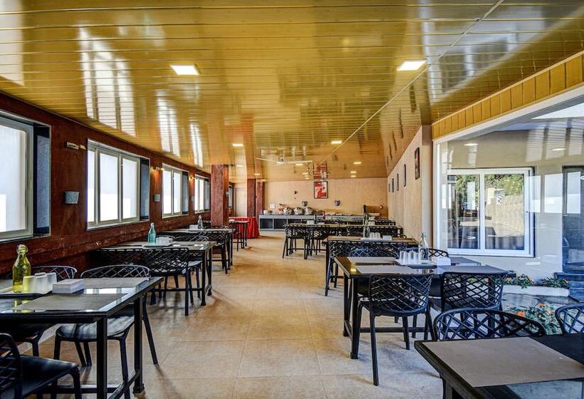 Отель Treebo Jp Cottage