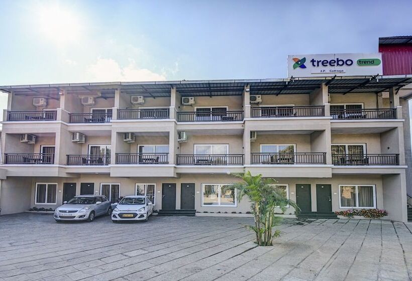 Отель Treebo Jp Cottage