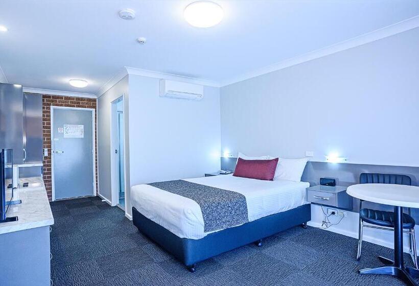 מוטל Bushman S Motor Inn