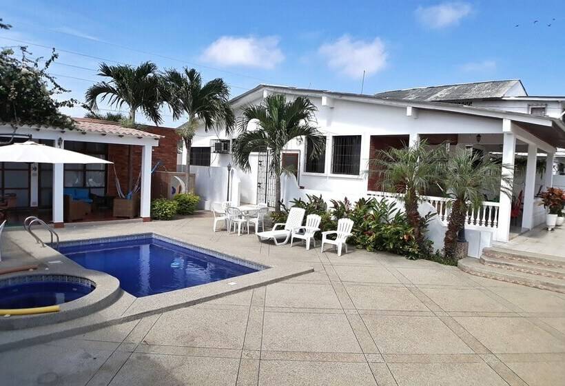 پانسیون Cesar's House Salinas