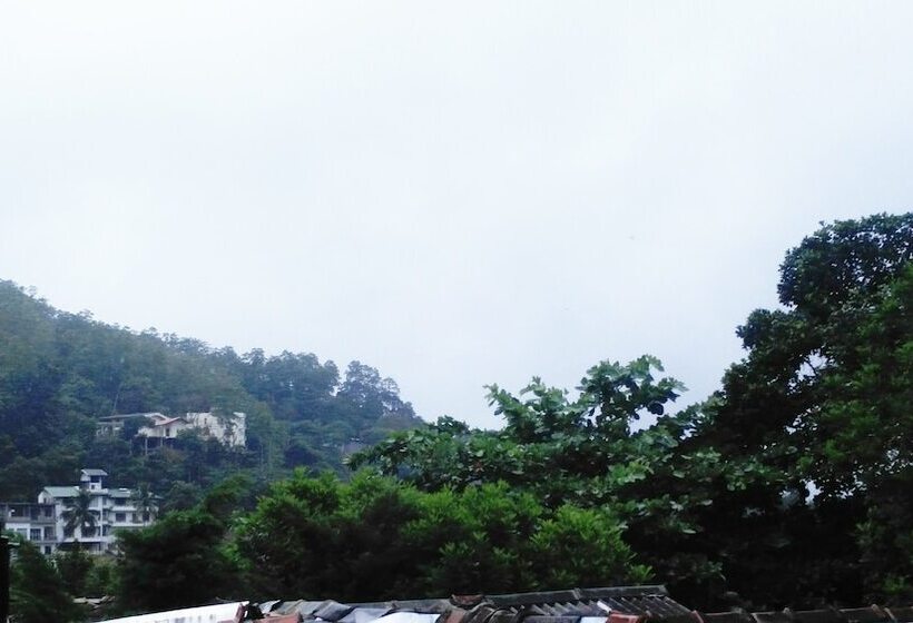 Пансион Cloud Inn Kandy Homestay