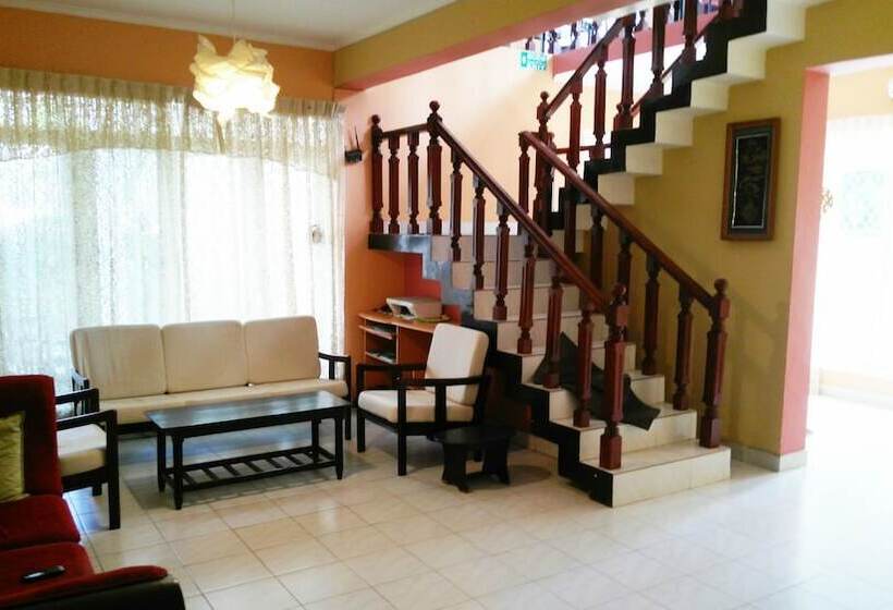 Пансион Cloud Inn Kandy Homestay