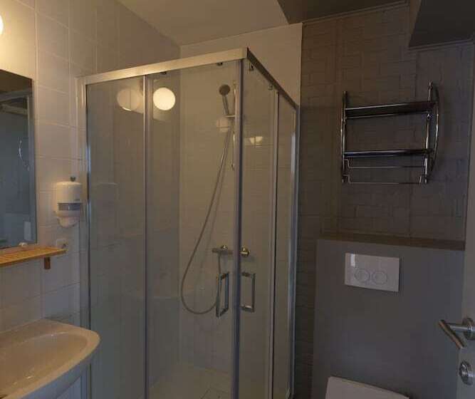 Пансион Flanders Fields Cottage Beveren