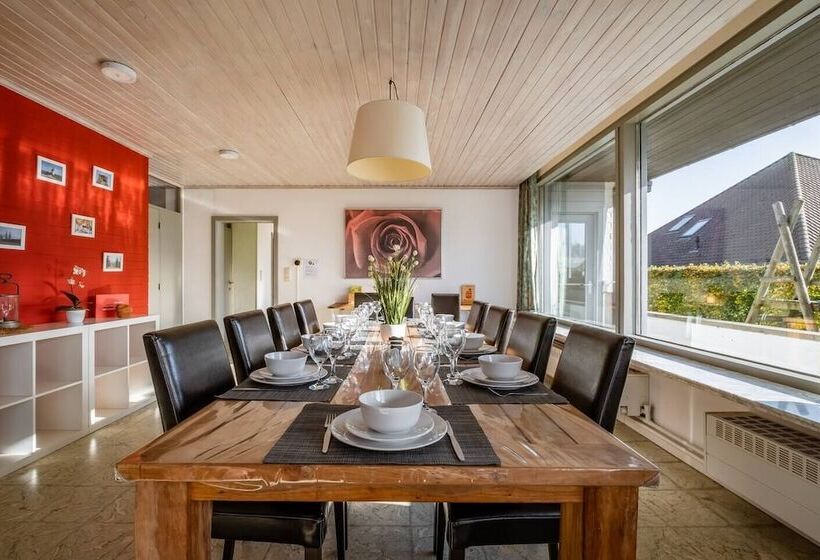 Пансион Flanders Fields Cottage Beveren