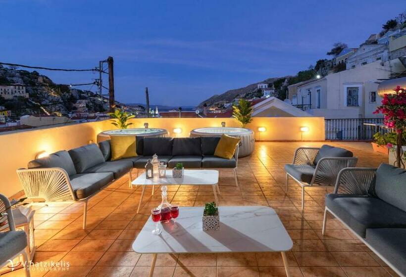 פנסיון Maravelia S Rooms