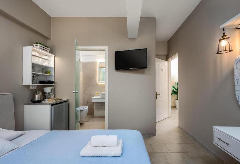 פנסיון Maravelia S Rooms