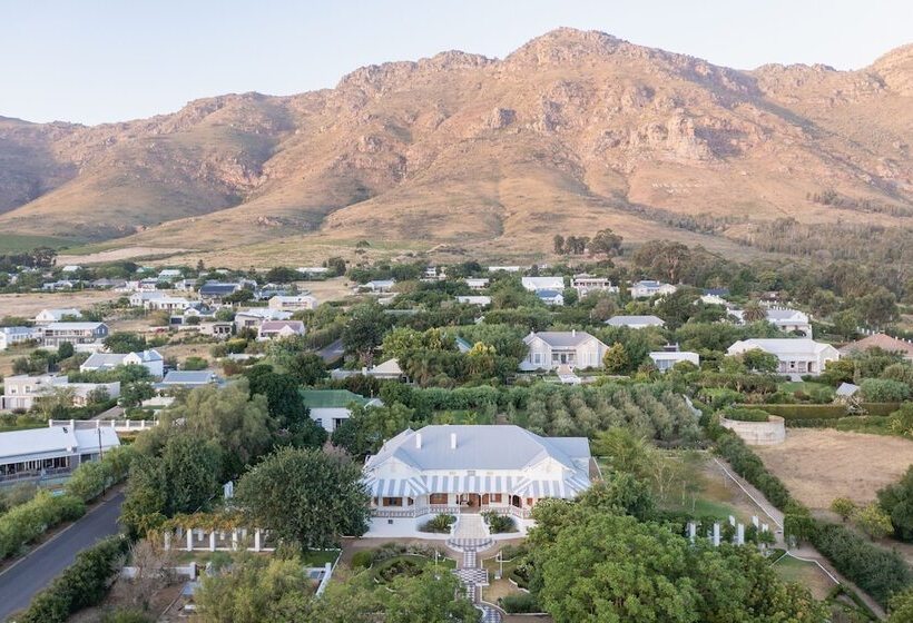 펜션 Merindol Manor