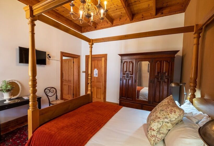 펜션 Merindol Manor