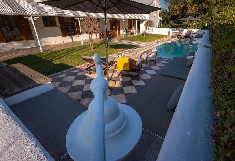 펜션 Merindol Manor