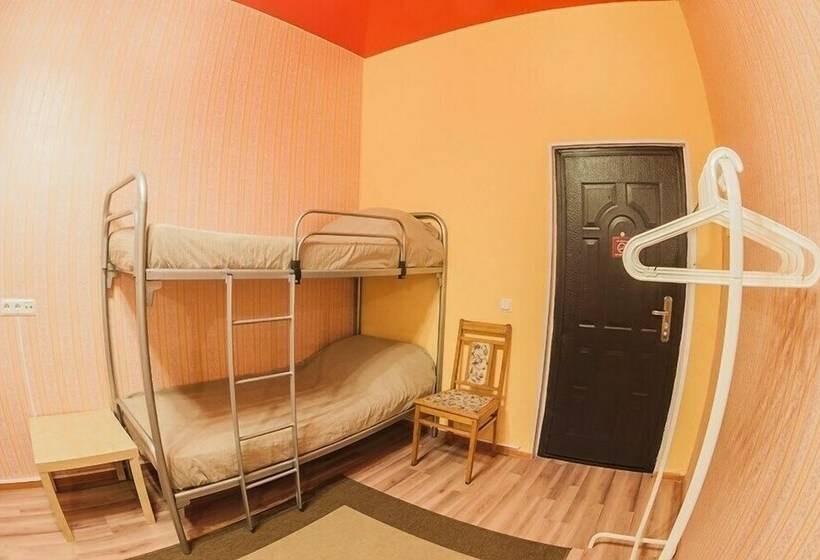 펜션 Old Flat Guest House On Ligovskiy