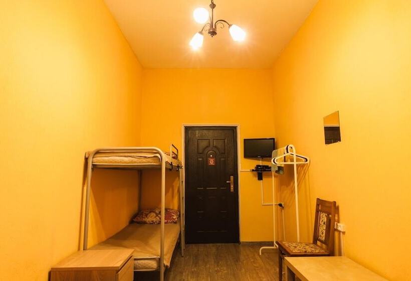 펜션 Old Flat Guest House On Ligovskiy