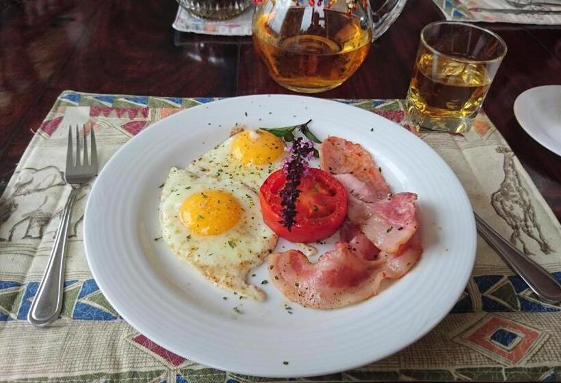 پانسیون Panorama Guest House