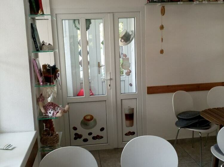 Пансион Urban Center