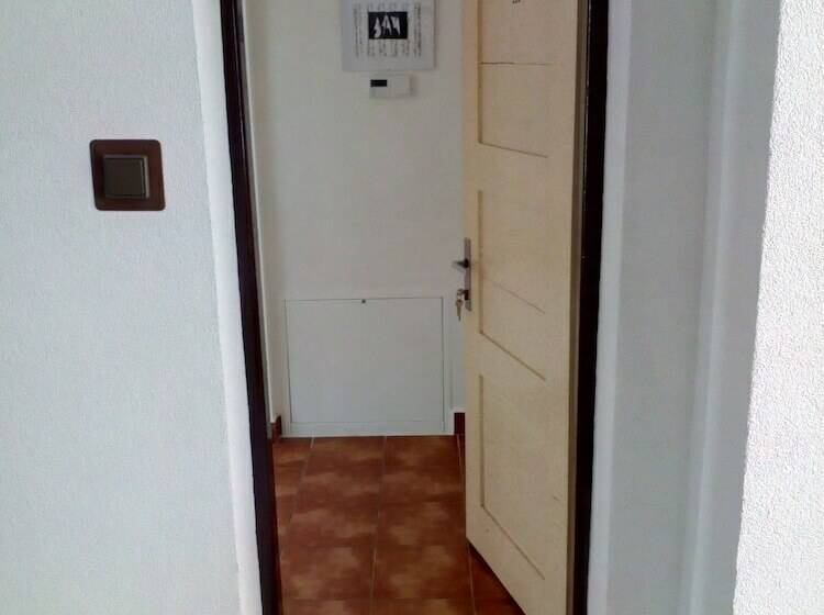 Пансион Urban Center