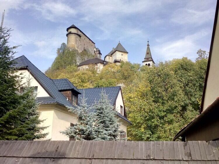 Пансион Urban Center