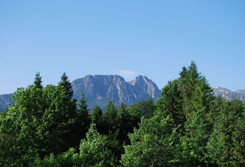 پانسیون Willa Pod Banderą