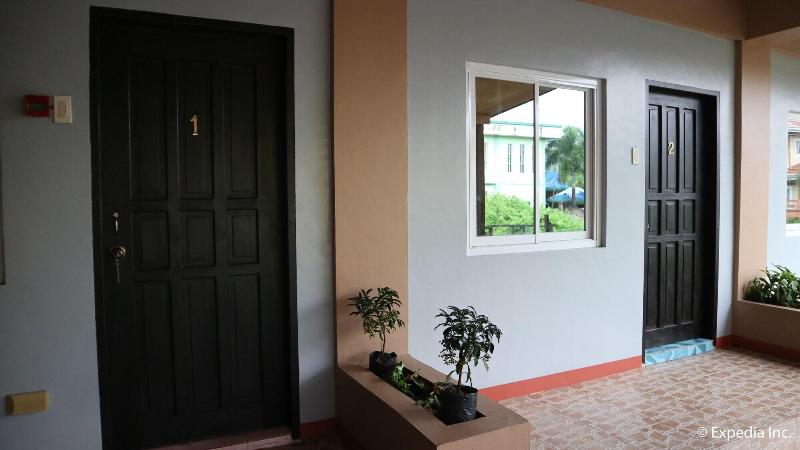 پانسیون Zeah's Inn