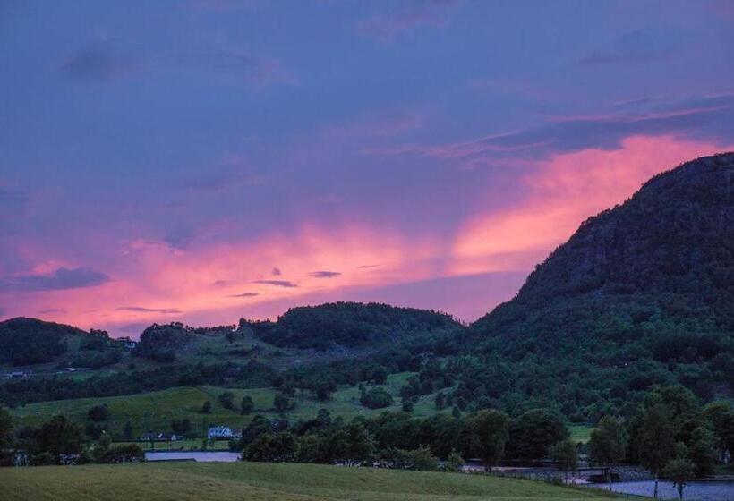 Pulpit Rock Hostel Vaulali
