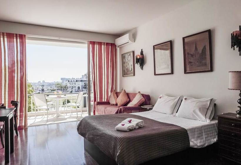 Rent4rest Estoril Beachfront Apartments