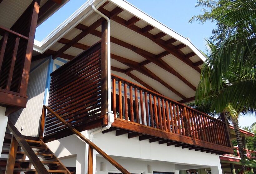 אתר נופש Maya Beach