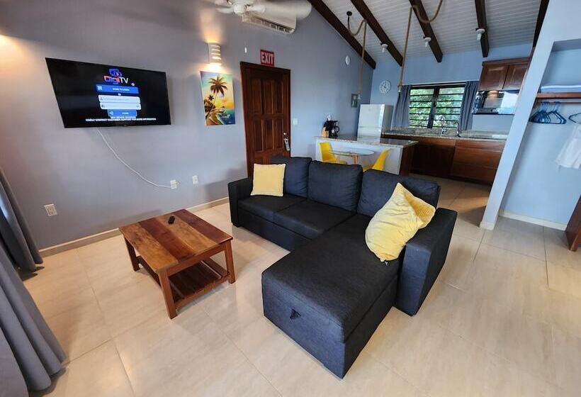 אתר נופש Maya Beach