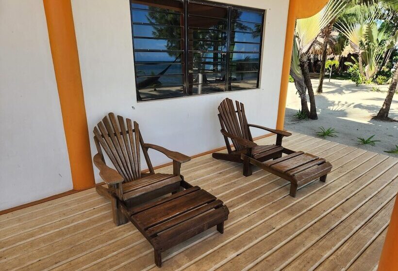 אתר נופש Maya Beach