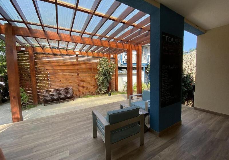 אתר נופש Maya Beach