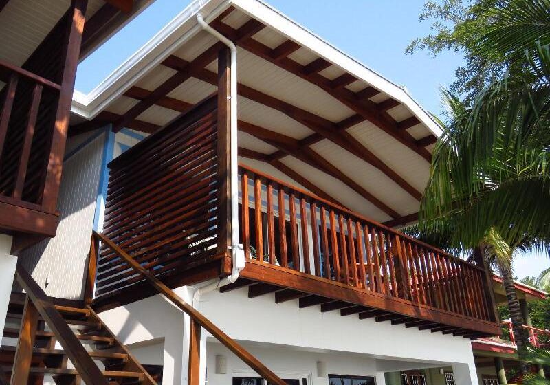 אתר נופש Maya Beach